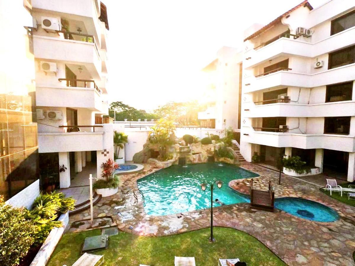 Suites Casa Blanca Santa Cruz de La Sierra Εξωτερικό φωτογραφία