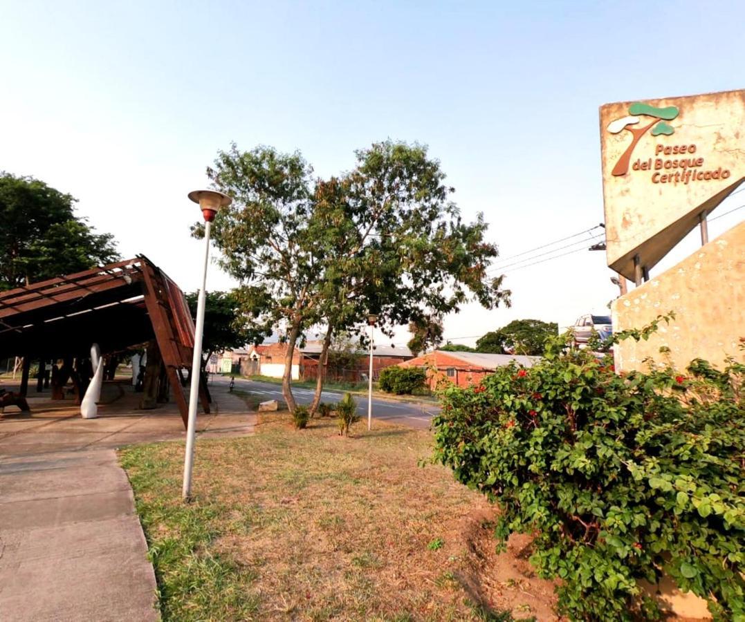 Suites Casa Blanca Santa Cruz de La Sierra Εξωτερικό φωτογραφία