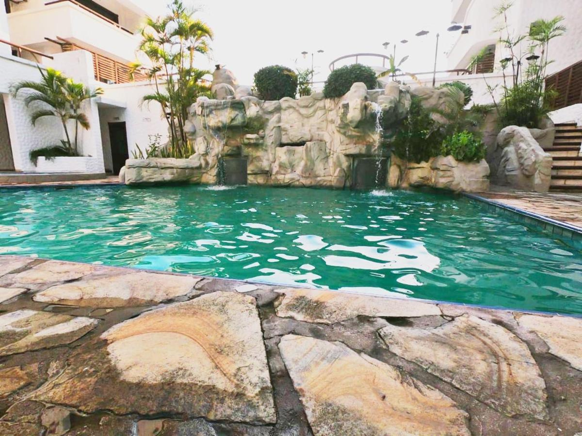 Suites Casa Blanca Santa Cruz de La Sierra Εξωτερικό φωτογραφία